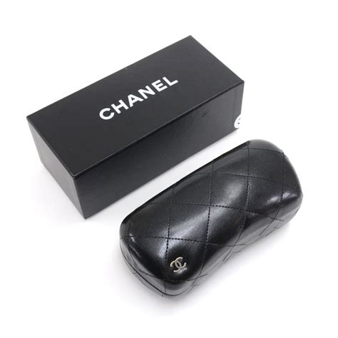 chanel quilted sunglasses case